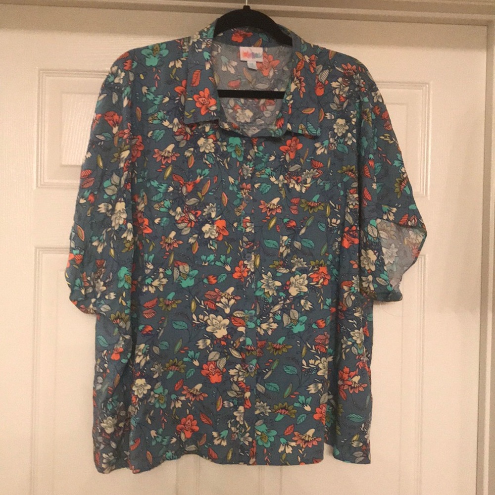 Lularoe Amy Brand new never worn 2XL TAG FELL OFF